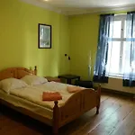 Frolic Goats Hostel Πόζναν