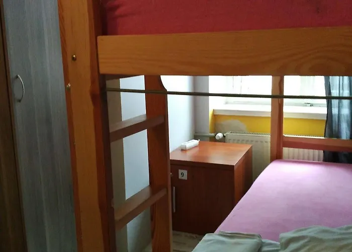 Frolic Goats 旅馆 波兹南